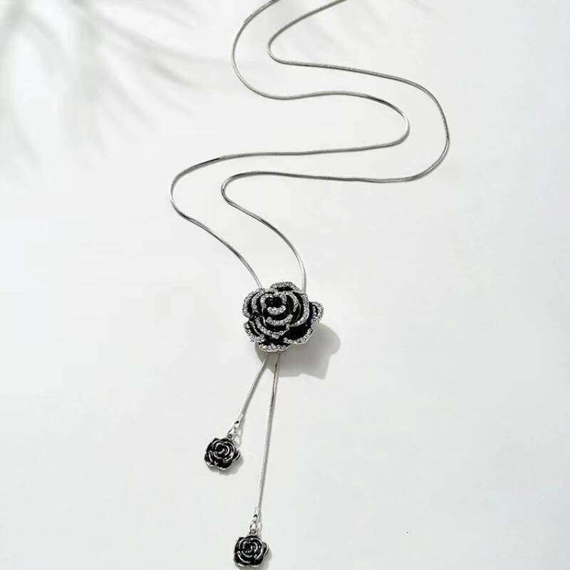 Fashion Black Rose Flower Long Necklace Sweater Chain Metal Crystal Pendant Necklaces Adjusted H260312