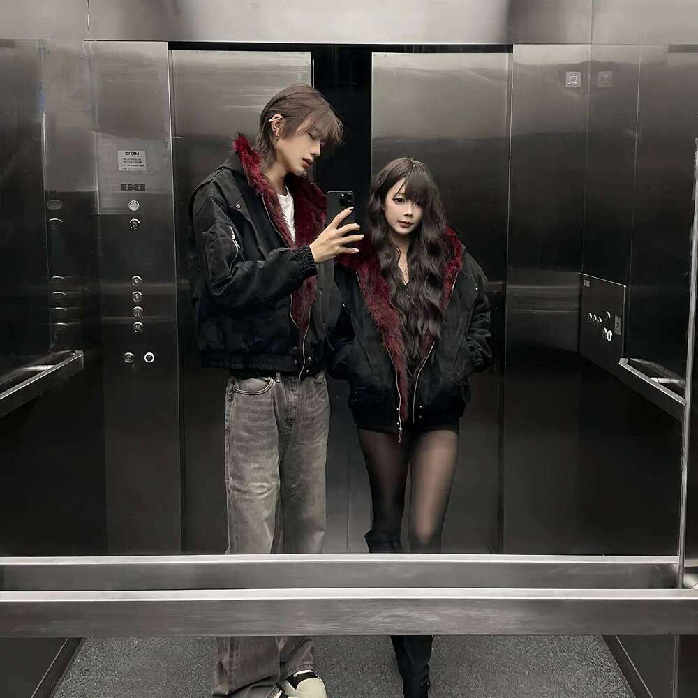 American Retro Mountain Sculpture Hooded Jacket Cotton Men Women PU Leather High-quality Winter Plus Velvet Short Wide Top Z260313