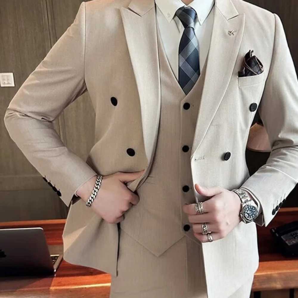 Mens Double-breasted Three-piece Ensemble plus Size Grooms Wedding Attire Youthful Business Formal Casual Suit Set M260313
