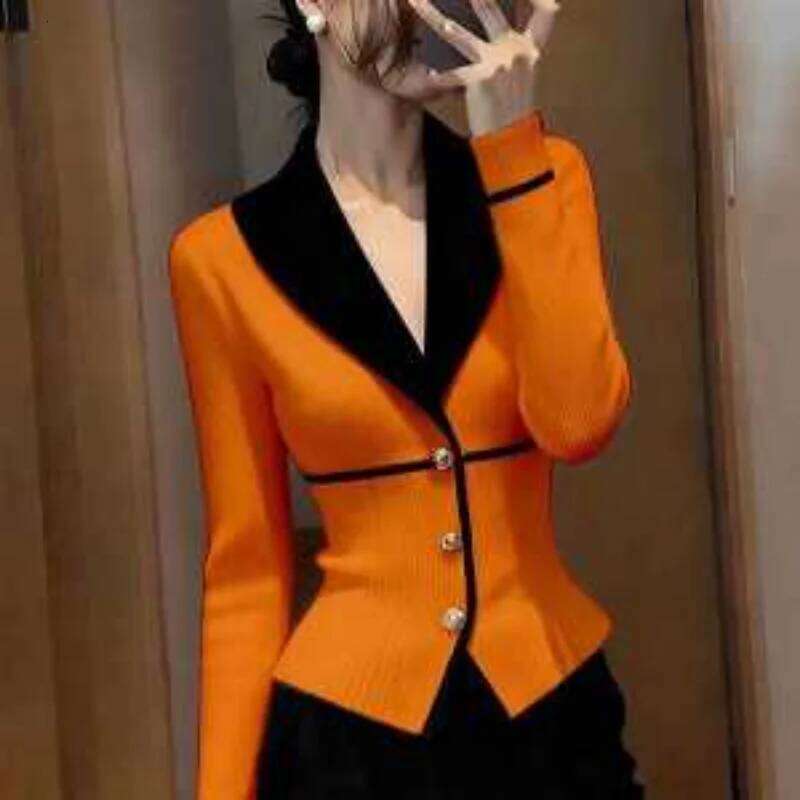 V-neck Knitted Sweater Suit Cardigan Coat Women's Autumn and Winter New Fashion Color Matching Waist Bottoming Top Z260313