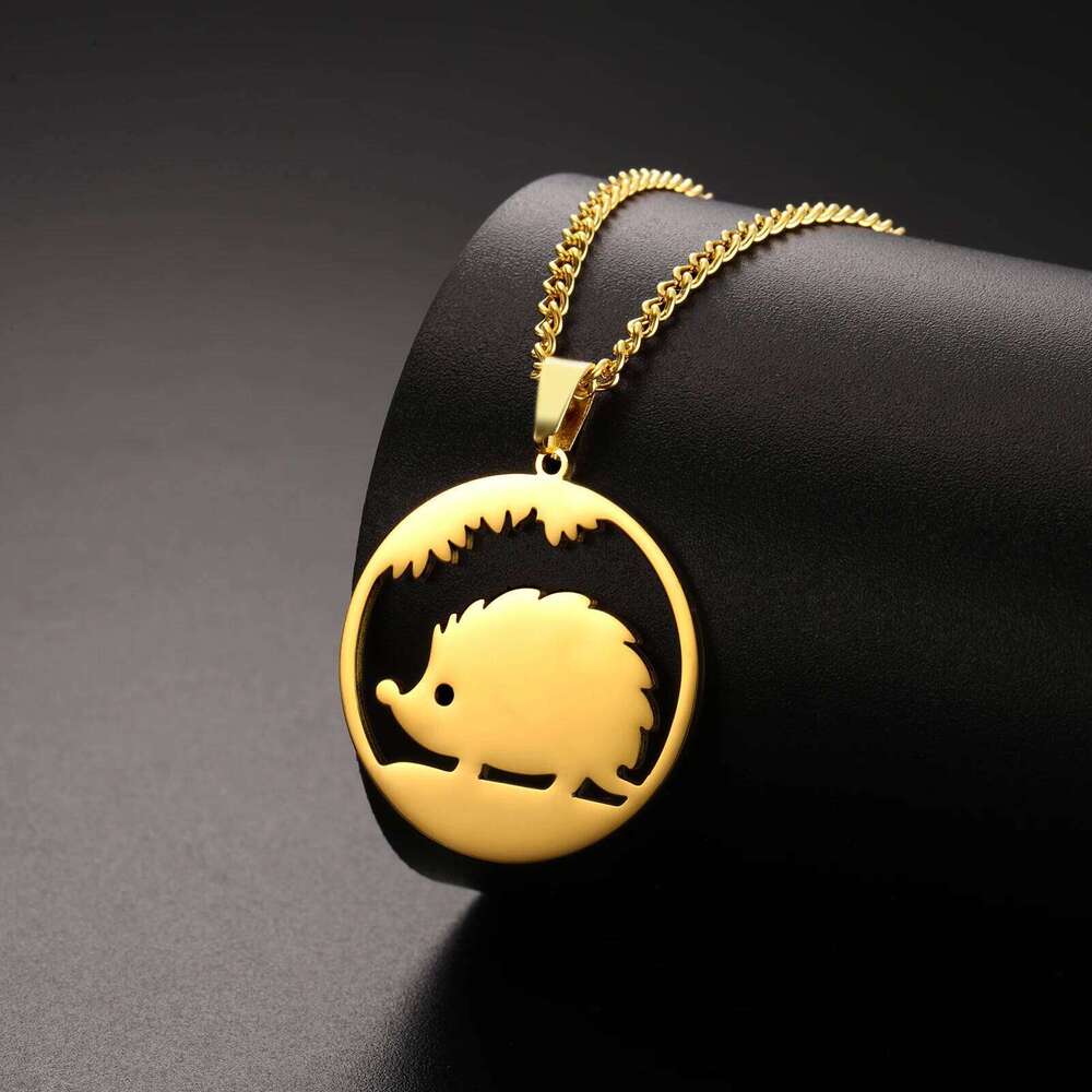 Skyrim Hedgehog Pendant Women's Stainless Steel Necklace Choke Ring Fashion Cute Jewelry Natural Animal r Gift H260312