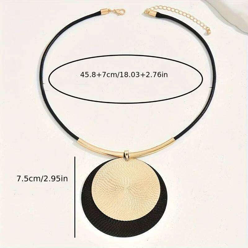 Creative Unique Large Round Vintage Pendant Necklace for Women Personalized Exaggerated Punk Style Jewelry Holiday Party Gift H260312