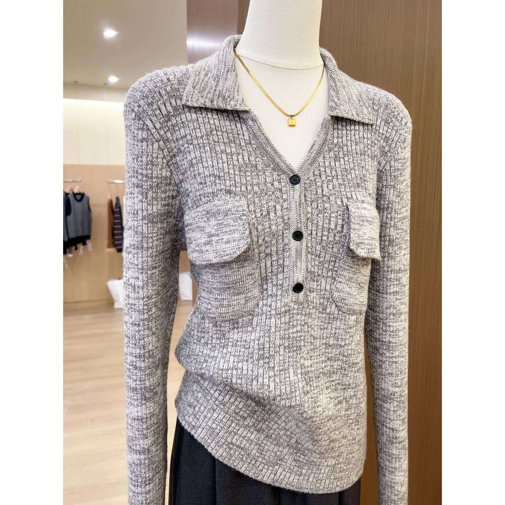 Women'S Polo Collar Long-Sleeved Knitted Base Layer Top Exudes A Sense Of Sophistication Z260313