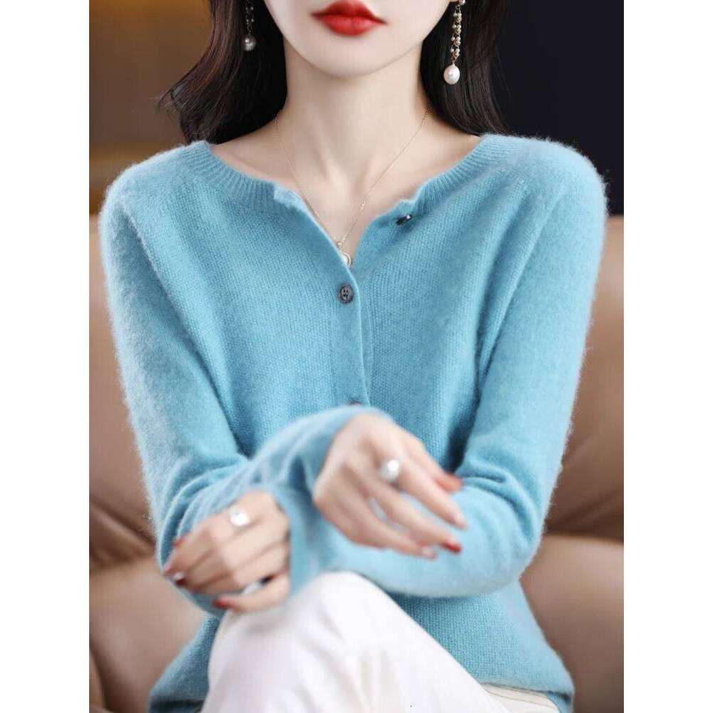 2026 Woman Clothing Soft Warm Solid Color Cardigan Autumn Winter Basics 100% Merino Wool Knitwear Grace Casual Lazy Top Classic Z260313