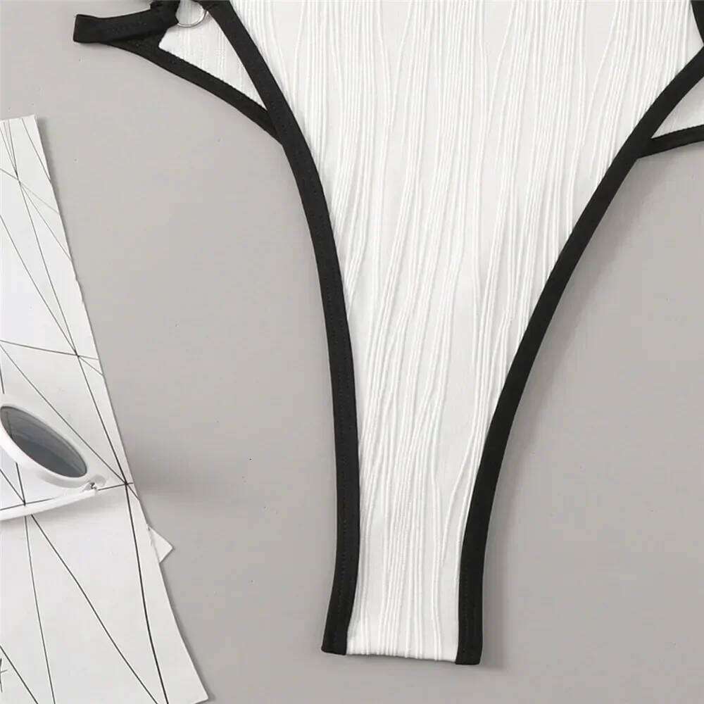 Sexy White Backless Swimwear Women 2024 One Piece Swimsuit Hollow Out Monokini Bathing Suit String Halter Swimming Wear Bather Y260303