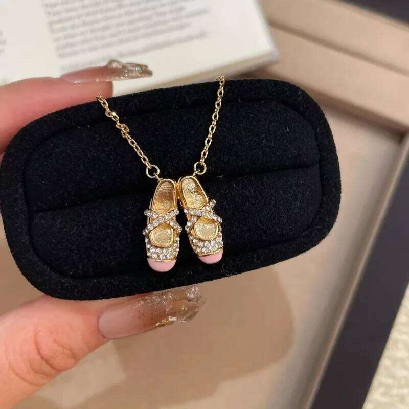 1Pc BALLERINA Slippers Ballet Dance Shoes Pendant Necklace Jewelry Best Friends Teacher Dancing r Birthday Gift New H260312