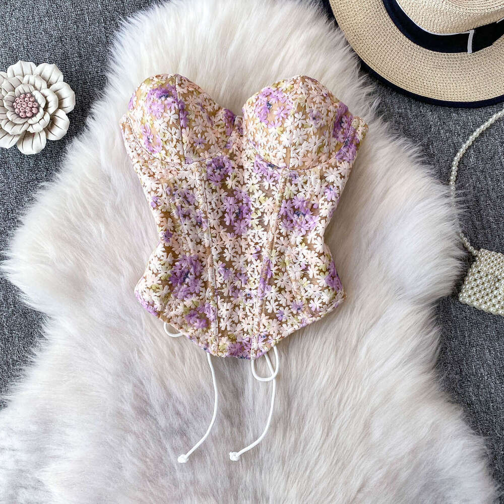 2026 European and American style niche sweet and heavy embroidered flower A13 strapless vest with soft support fishbone short design