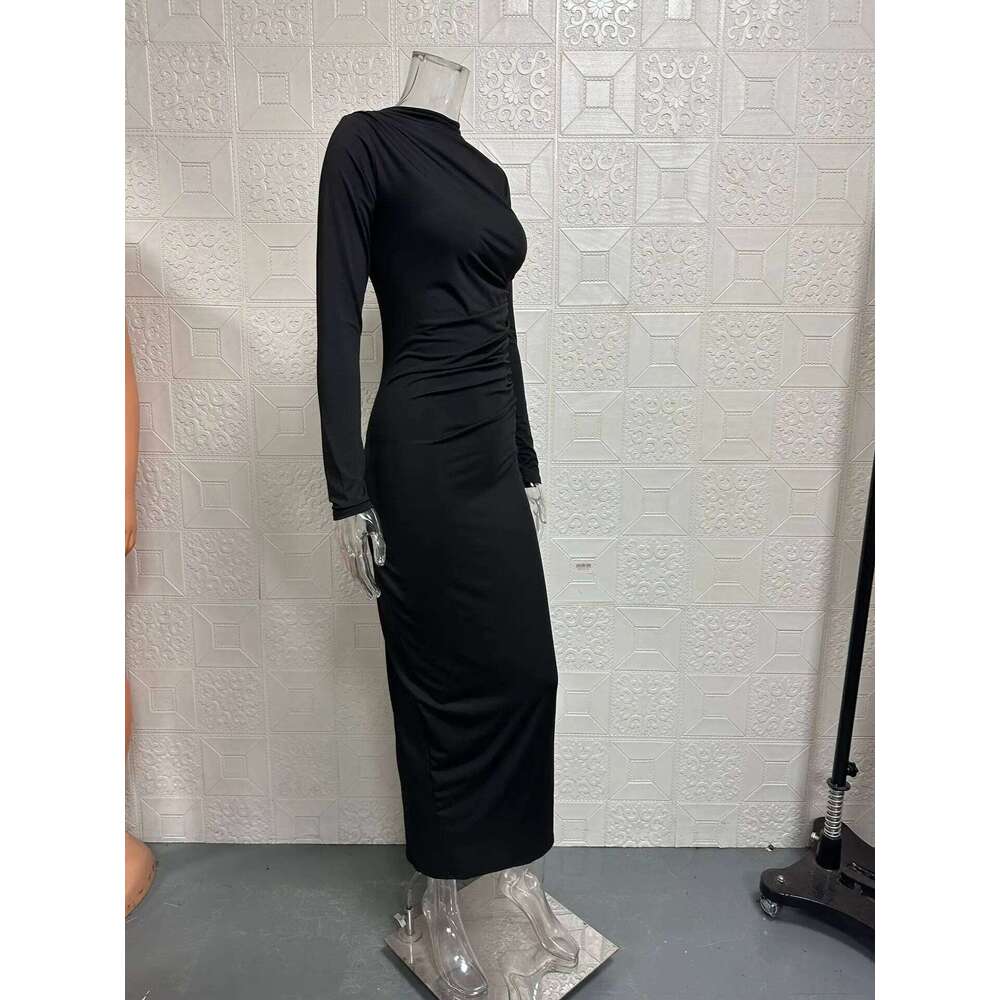 Fashionable round neck long sleeved slim fit wrap buttocks solid color temperament dress Z260314