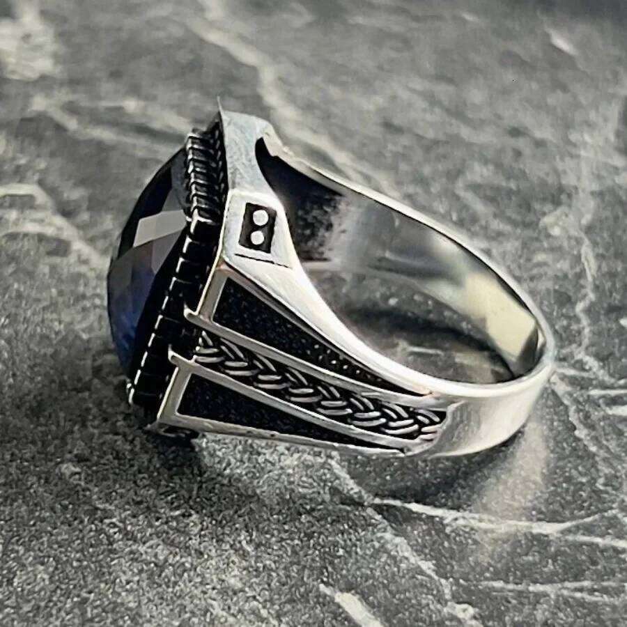 New retro alloy inlaid zircon ring for European and American men H260312