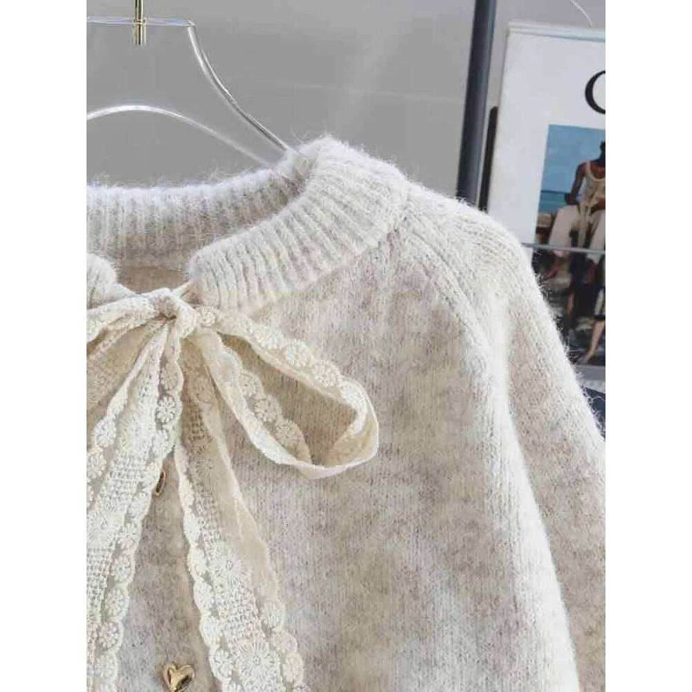 Korean Sweet Lace Bow Round Neck Sweater Cardigan Women's Autumn Winter Loose Heart Button Knitted Coat 2025 New Fashion Z260313