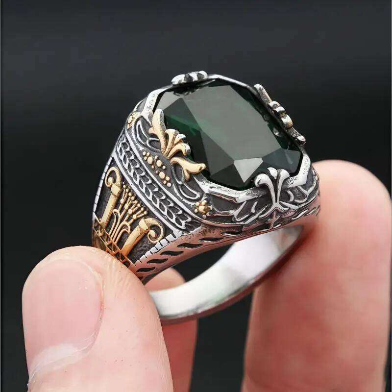 New Inlaid Emerald Men's Luxury Retro Domineering Personality Ring To Attend The Banquet Party Jewelry H260312