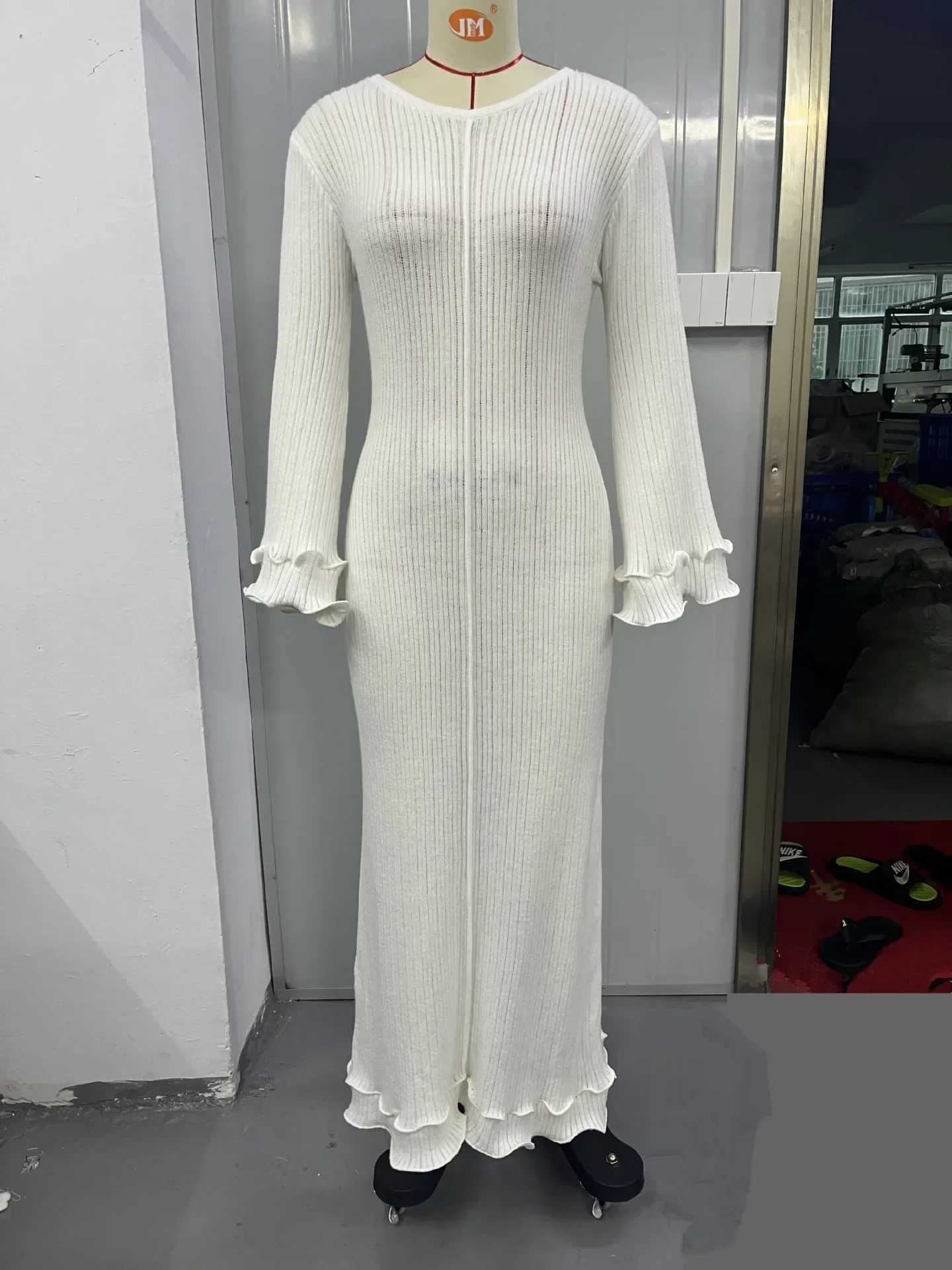 BWQ Flare Sleeve Round Neck White Maxi Dress Women Autumn Fashion Lace Up Elegant Long Dresses Female High Street Beach RobesT260314