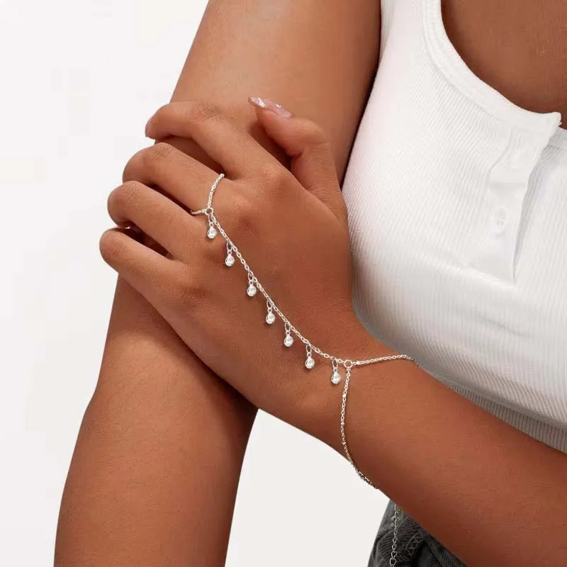 Stainless Steel Zircon Finger Bracelets for Women Trendy Metal Crystal Long Tassel Bracelets Rings Party Jewelry Accessories 260313