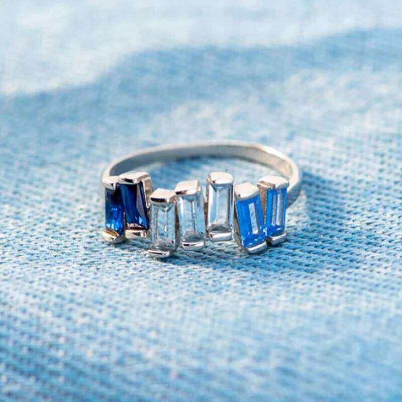 Huitan Fashion Geometric Blue Zirconia Finger Ring Lady Chic Engagement Jewelry Trendy Modern Accessories for Wedding Ceremony H260312