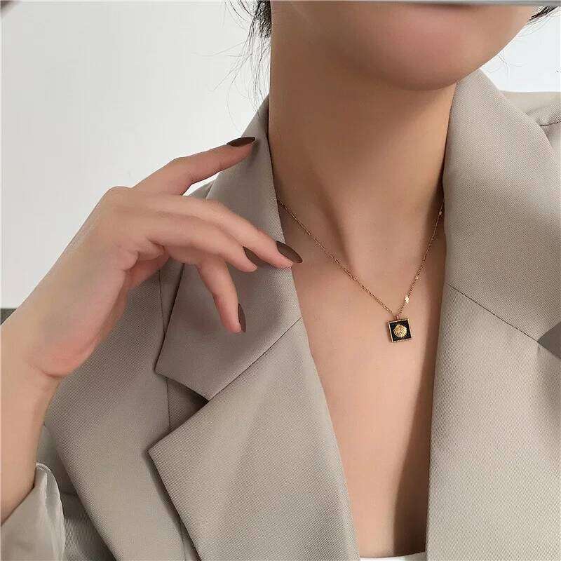 Ramos Stainless Steel Shell for Women High Quality Metal 18 K Square Collar Necklace Jewelry Bijoux Femme Gift New H260312