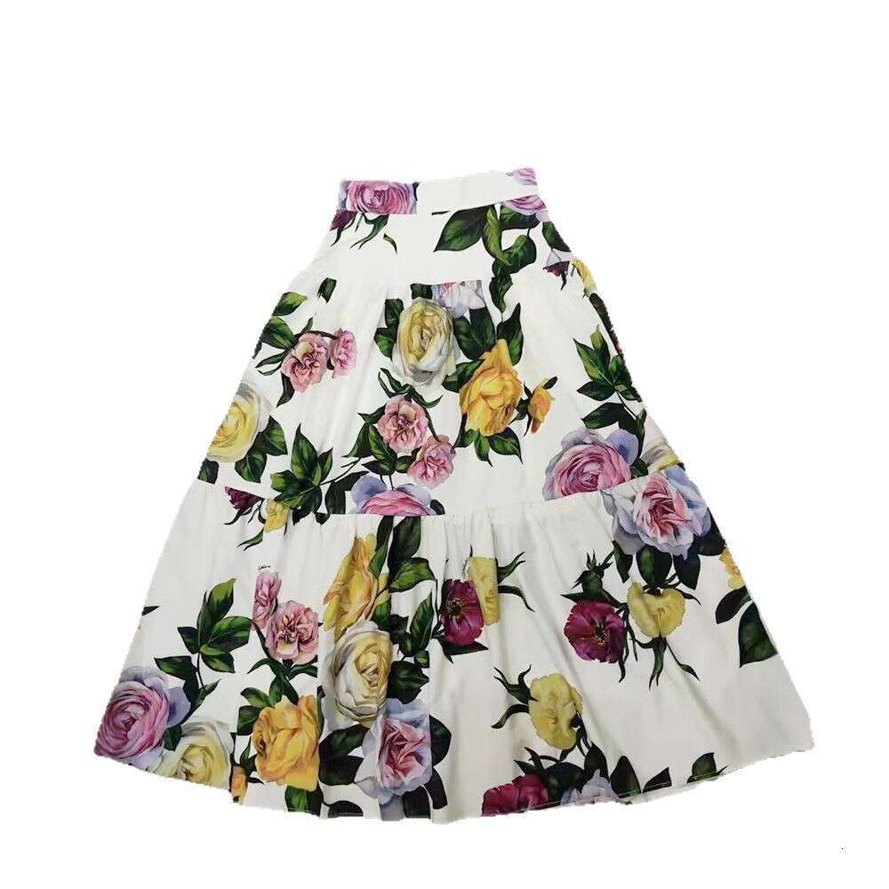Designer women's retro printed high waisted c10 skirt, fashionable and versatile, pleated and loose A-line fluffy skirt