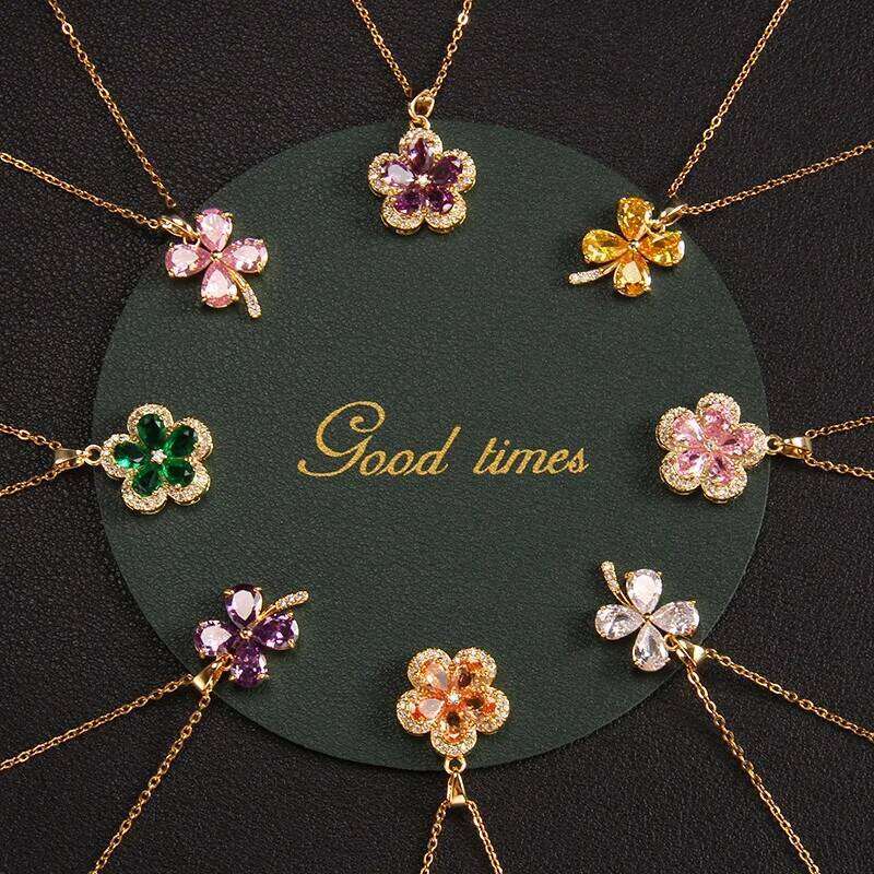 Zircon French Light Gold Inlaid Necklace Niche Design Cr Flower Pendant Titanium Steel Collarbone Chain New H260312