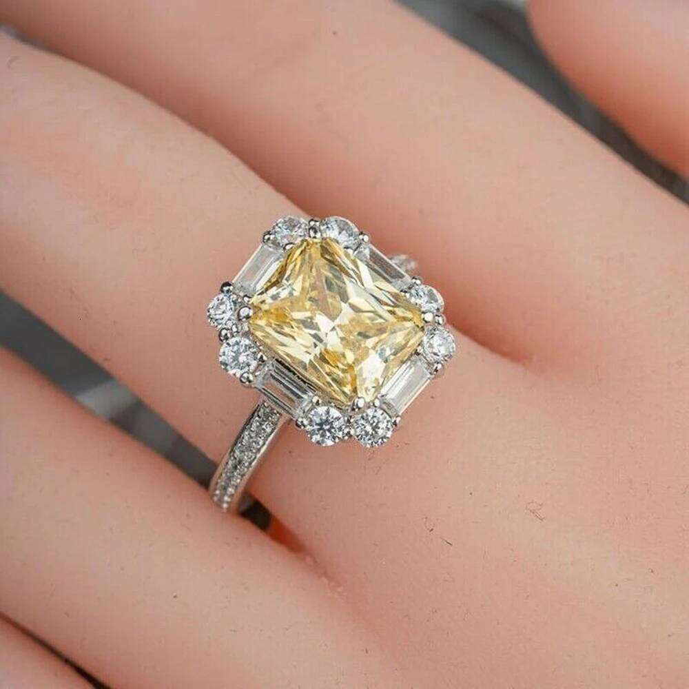 Huitan Graceful Women Finger-rings Yellow Cubic Zirconia Wedding Anniversary Birthday Gift Mom Silver Color Trendy Jewelry H260312