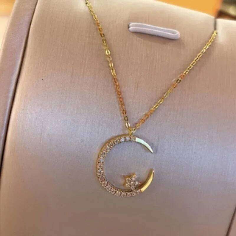 Shiny Star Moon Pendant Necklace, Women's Sparkling Exquisite Clavicle Chain, Unique Design Jewelry Gift for Girlfriend H260312