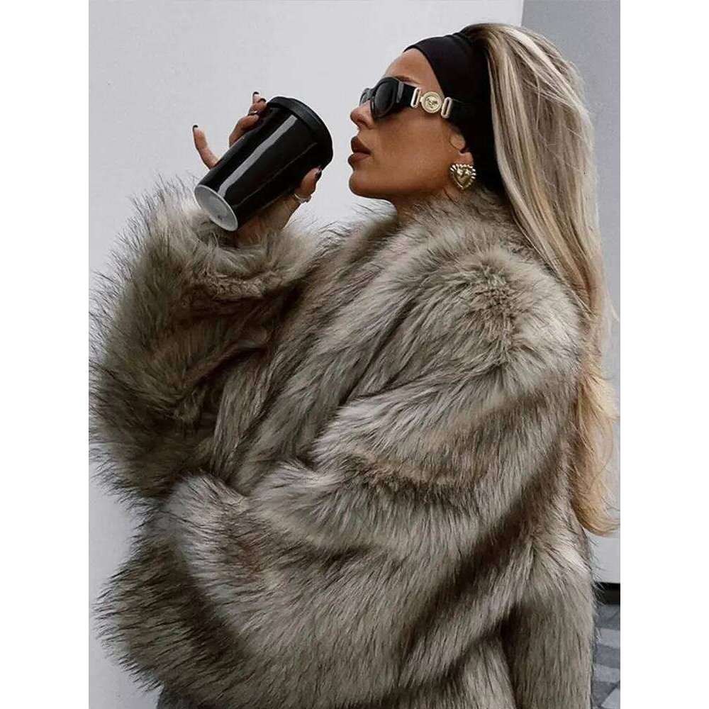 Luxury Women's Fluffy Long Faux Fur Coat Street Laple Full Sleeve Female Plush Overcoat Winter Lady Loose Thicken Outwear 2025 Z260313