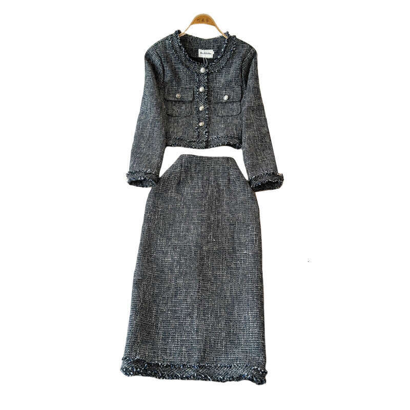 Ladies' Fashion Set Autumn/Winter Elegant a16 Style Floral Coat Two Piece Set High Waist Tight Skirt 2026