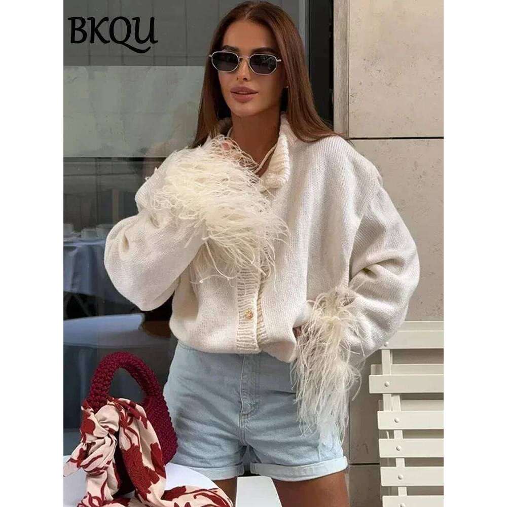 Knitted round neck sweater short splicing feather red Fried Dough Twists lazy long sleeve top cardigan Z260313