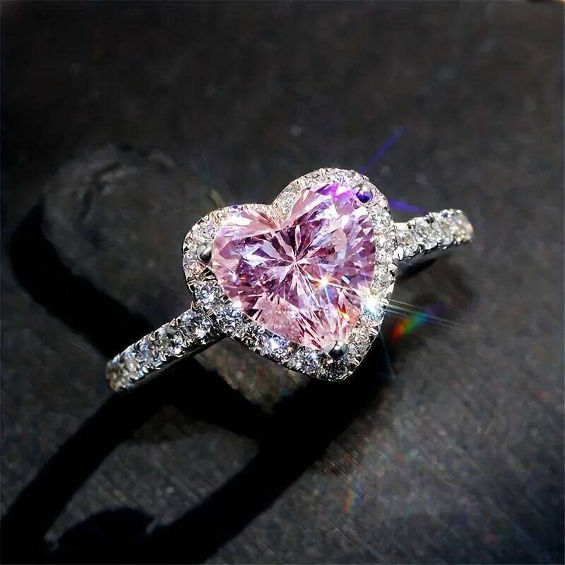 Exquisite Romantic Engagement Jewelry 3 Prong Heart Rings For Women Wedding Party Valentines Gift H260312