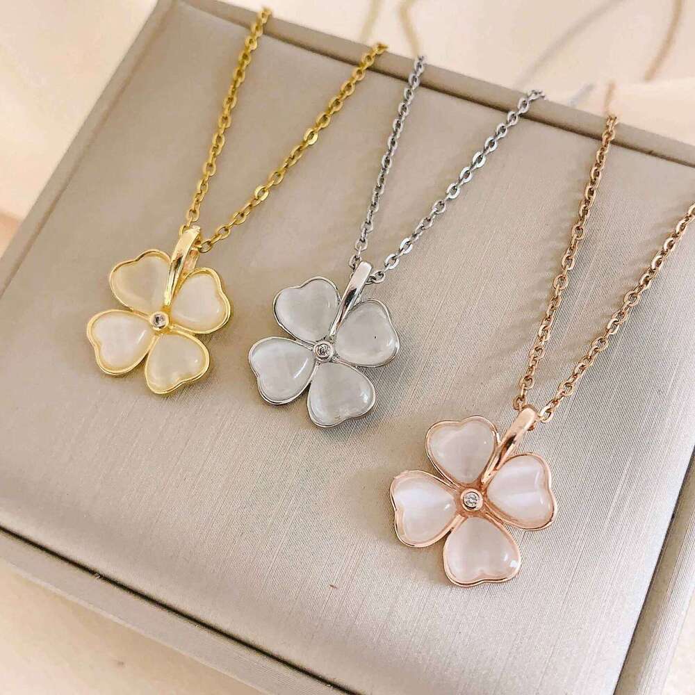 Heart-Shaped Lucky Cr Necklace For Women Rose Flower Pendant Clavicle Choker Stainless Steel Chain Fashion Jewelry H260312