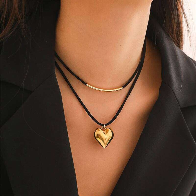 Dainty Y2K Resin Heart Charm Choker Necklace Set for Women Double Layer Handmade Black Yarn Velvet Rope Chain Party Jewelry Gift H260312
