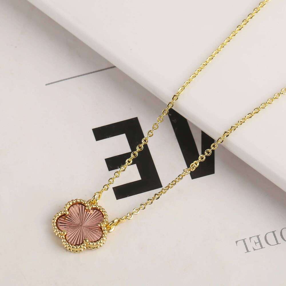 Temperament Natural Stone High Quality Shiny Pendant Necklace Women's Five Flower Plum Blossom Plant Cr H260312