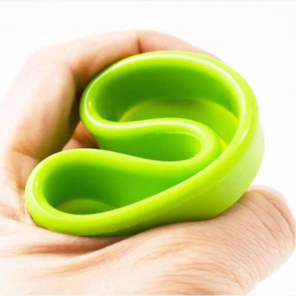 world Folding Cups 150ml Food Grade Water Cup Travel Silicone Retractable Coloured Portable Outdoor Coffee Handcup Z260314