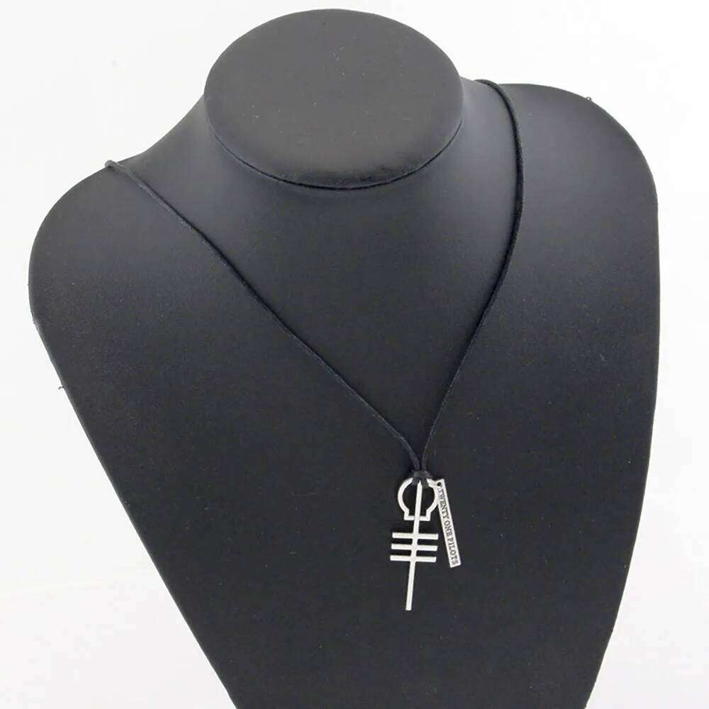 Twenty One Rock Band Necklaces & Pendants Cord BFF Best Friends Skeleton Necklace Punk Men Women Music Hip Hop Jewelry H260312