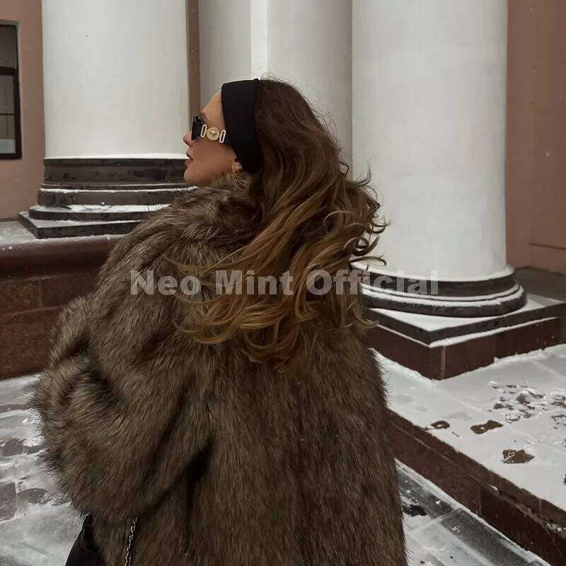 Neo Mint 2025 Winter Maxi Long Faux Coat Women Hot Slavic Style Russian Girl Aesthetic Fluffy Fox Fur Jacket Thick Outerwear Z260313