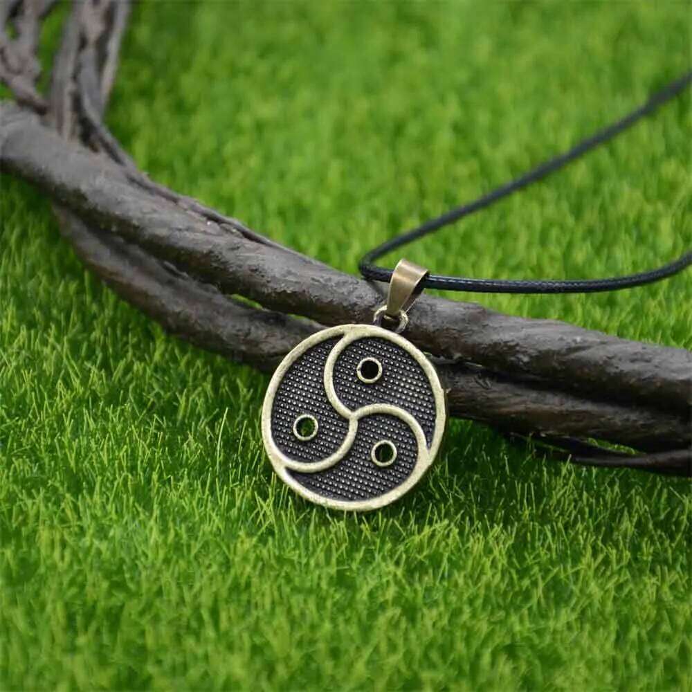 Nostalgia BDSM Symbol Pendant Vintage Necklace Men Women Casual Party Accessories Jewelry H260312