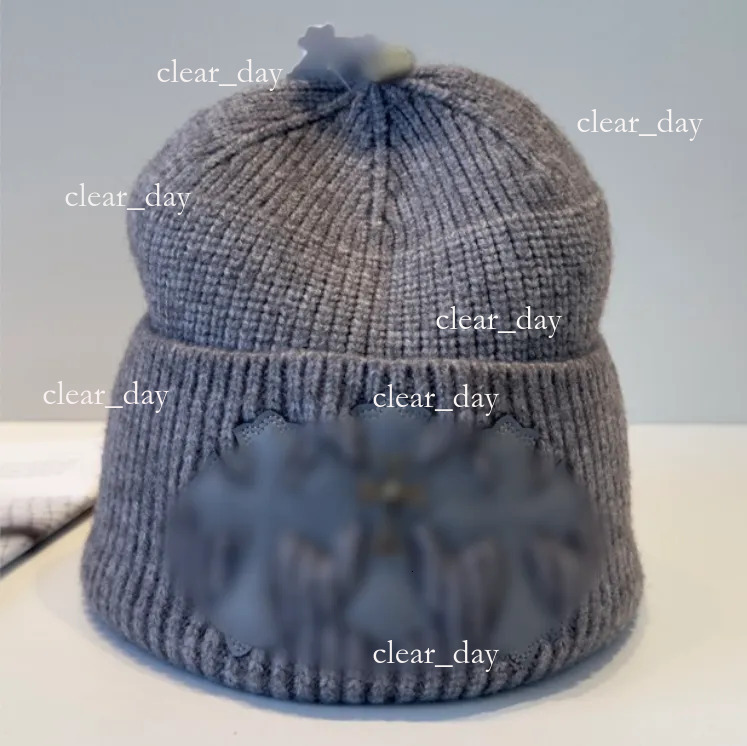 Chrome Hats Ladies Stack Hats Designer CH Hat Cashmere Crome Beanie Casquette Luxury Men's Ski Hats Christmas Gifts Cross Cap f60