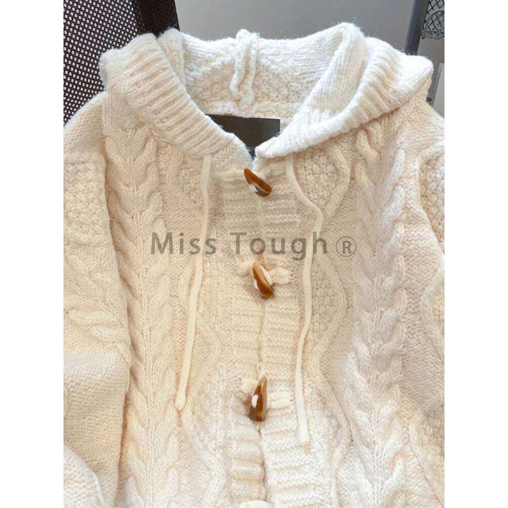 Autumn France Warm Loose Tops Women Chic Design Bull Horn Buckle Sweater Female Pretty Fashion Hooded Knitting Cardigan New 2024 Z260313