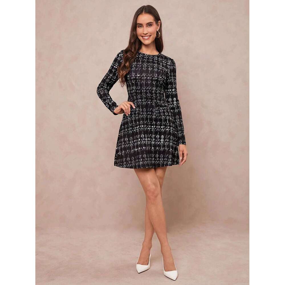 The mini long-sleeved plaid women's dress for autumn winter in Europe and America is versatile Z260313