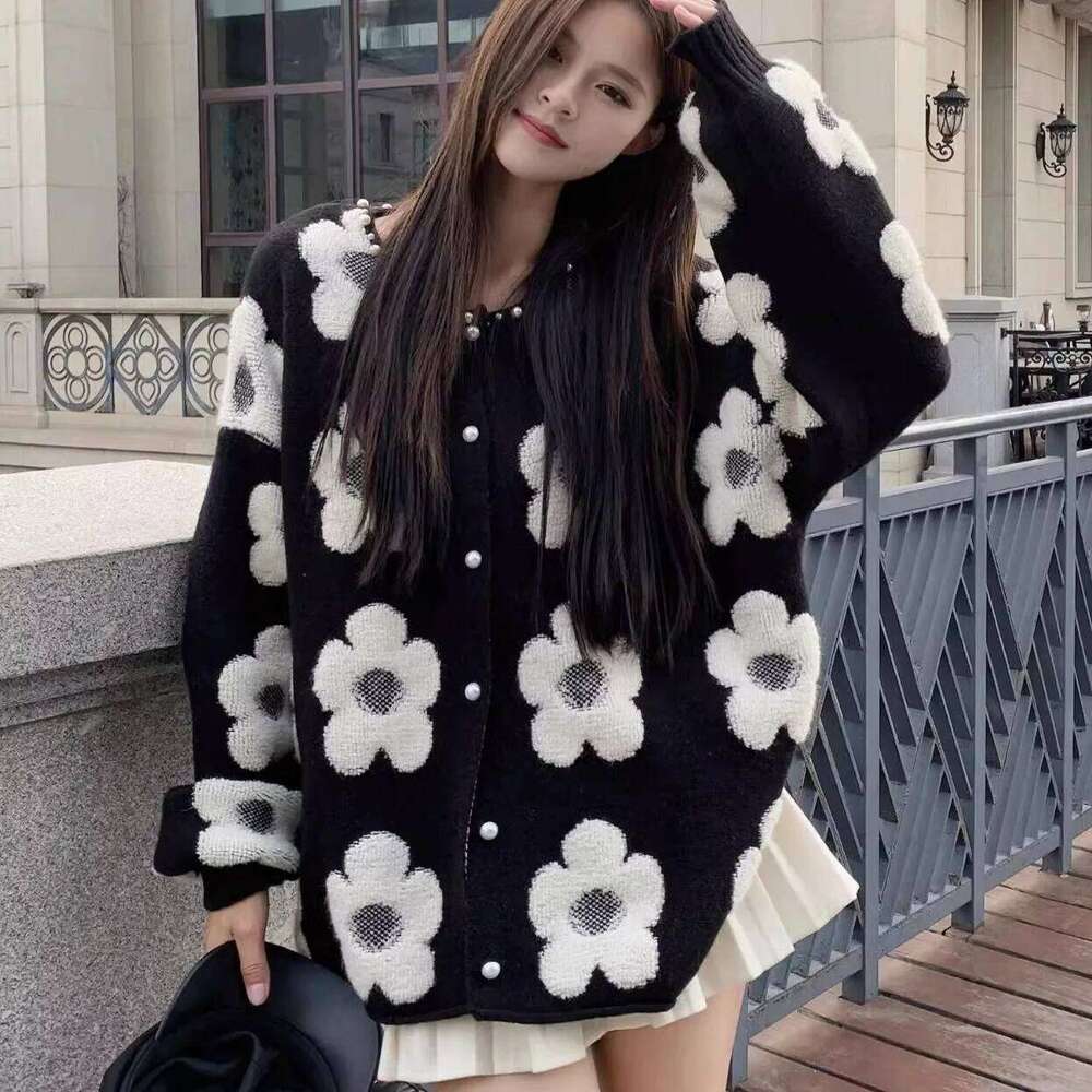 Heavy Industry Nail Bead Flower Cardigan Women's Autumn and Winter New Item Korean Style Loose Knit Sweater Top Z260313