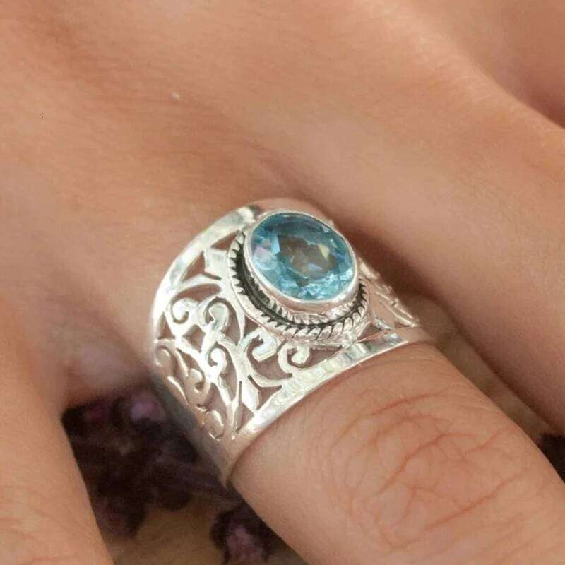 Huitan Hollow Out Wide Ring with Oval Sky Blue Stone Trendy Accessories for Women Wedding Party Female Rings Statement Jewelry H260312
