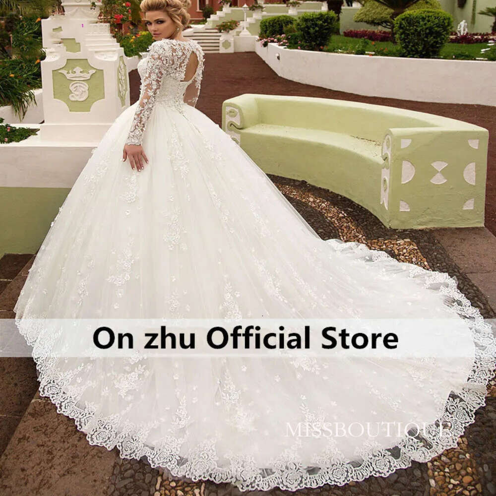 Charming Appliques Long Sleeves Wedding Dresses Scoop Neck Lace Up Princess Flowers Bridal Gown Plus Size Vestido De Noiva 0605 B0313