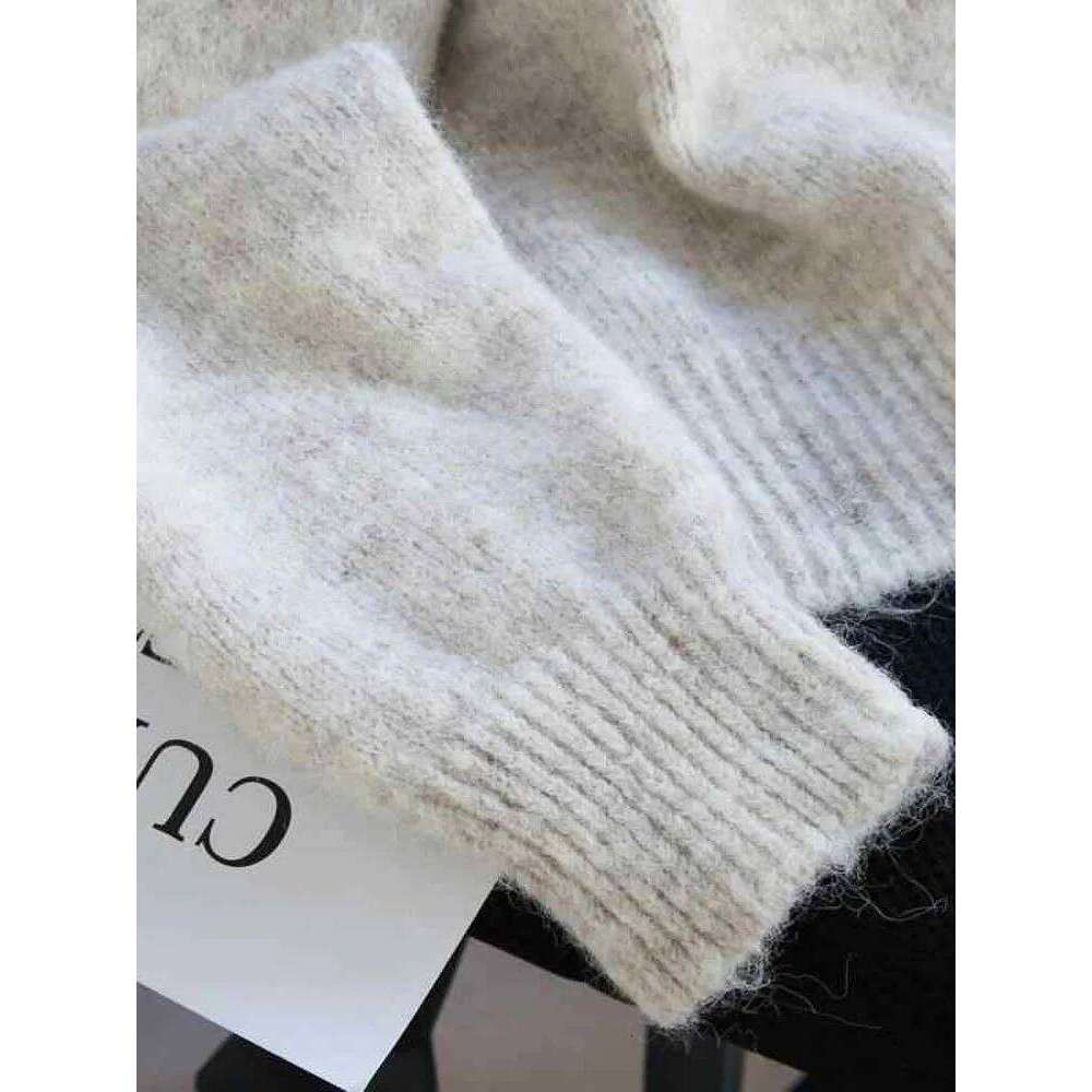 Korean Sweet Lace Bow Round Neck Sweater Cardigan Women's Autumn Winter Loose Heart Button Knitted Coat 2025 New Fashion Z260313