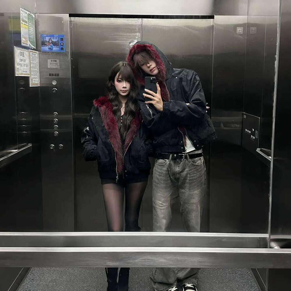 American Retro Mountain Sculpture Hooded Jacket Cotton Men Women PU Leather High-quality Winter Plus Velvet Short Wide Top Z260313