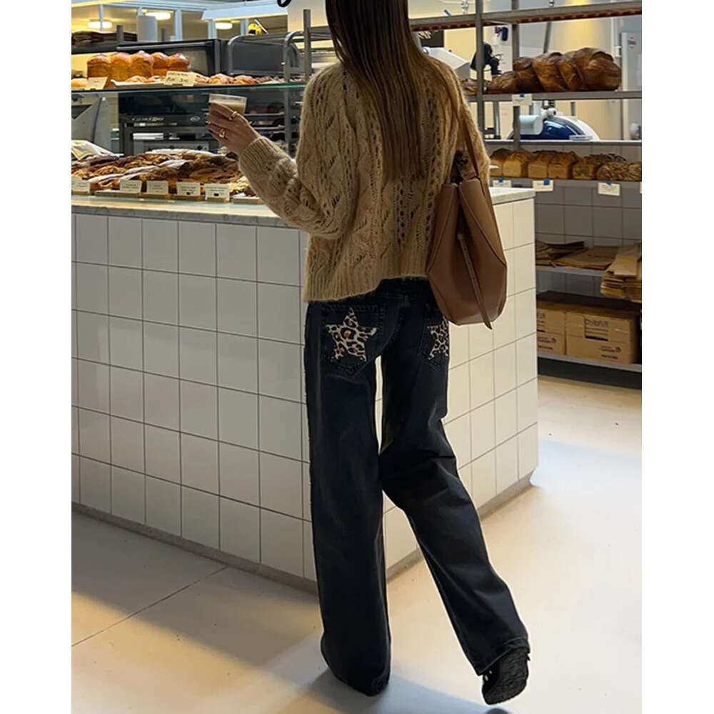 Fashion Leopard Star Print Jeans Women High Waist Zipper Straight Wide Leg Pants 2026 Spring New Lady Casual Streetwear Z260313