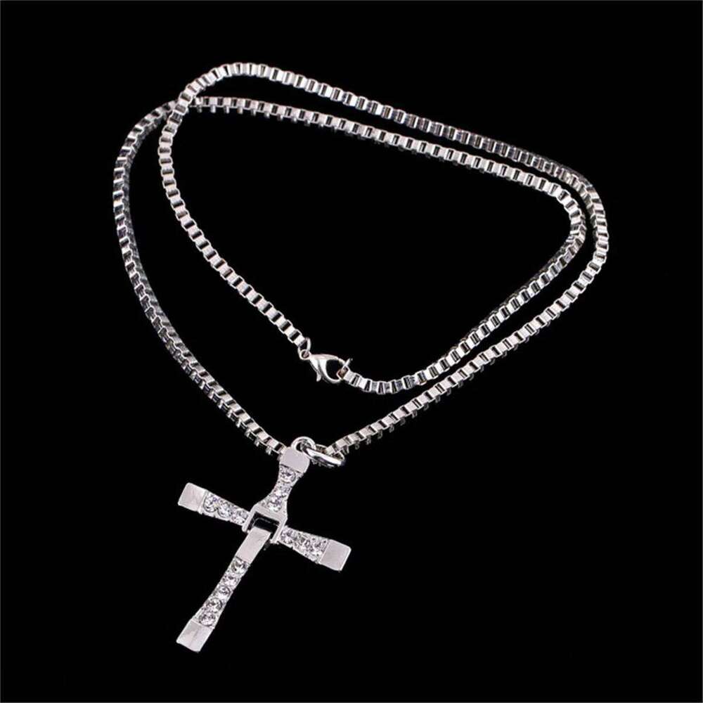 Classic Rhinestone Sliver Color Pendant Men Crystal Jesus Cross Necklace Activity Male Gift Jewelry Wholesale Dropshipping H260312