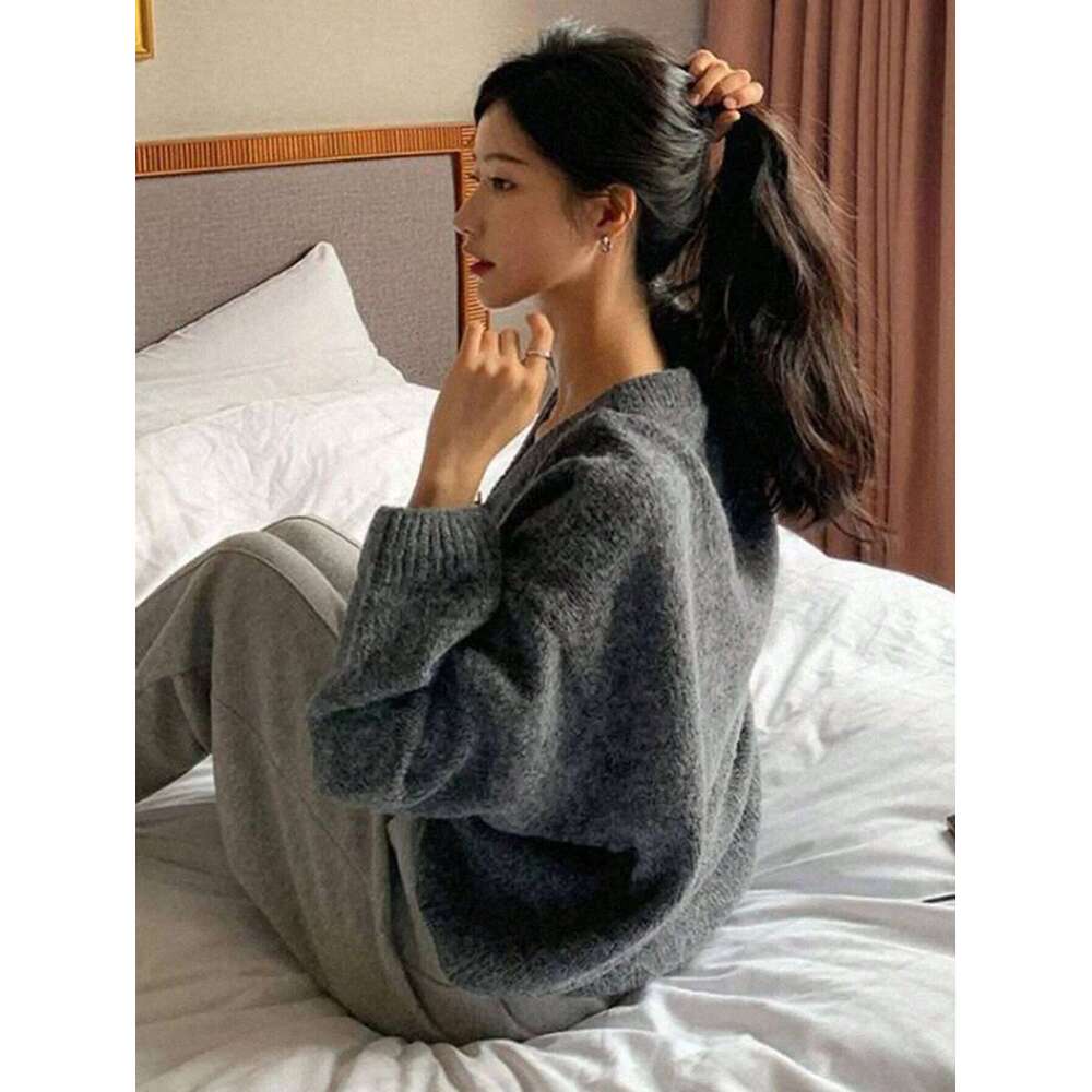 Women's Oversized V-Neck Knit Sweater Soft Loose Long Sleeve Casual Pullover Gray Z260313