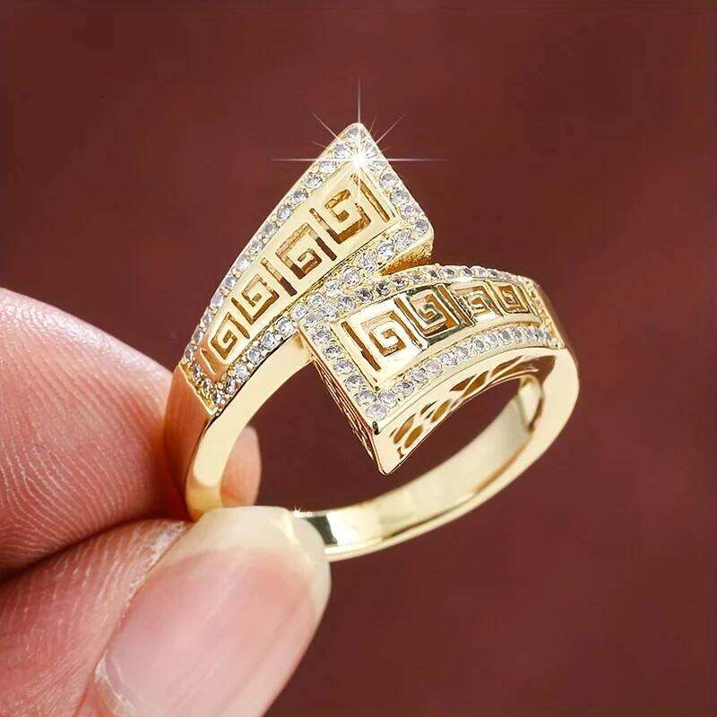 Europe and The United States Fashion Hollow Geometry Women's Ring Classic Sparkle Holiday Party Jewelry Accessories H260312
