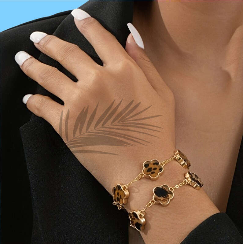 Women Jewelry Bracelets Charm Bracelets Bohemian Style Leopard Print Five-Leaf Clover Stainless Steel Fashion Charm Women Bracelet