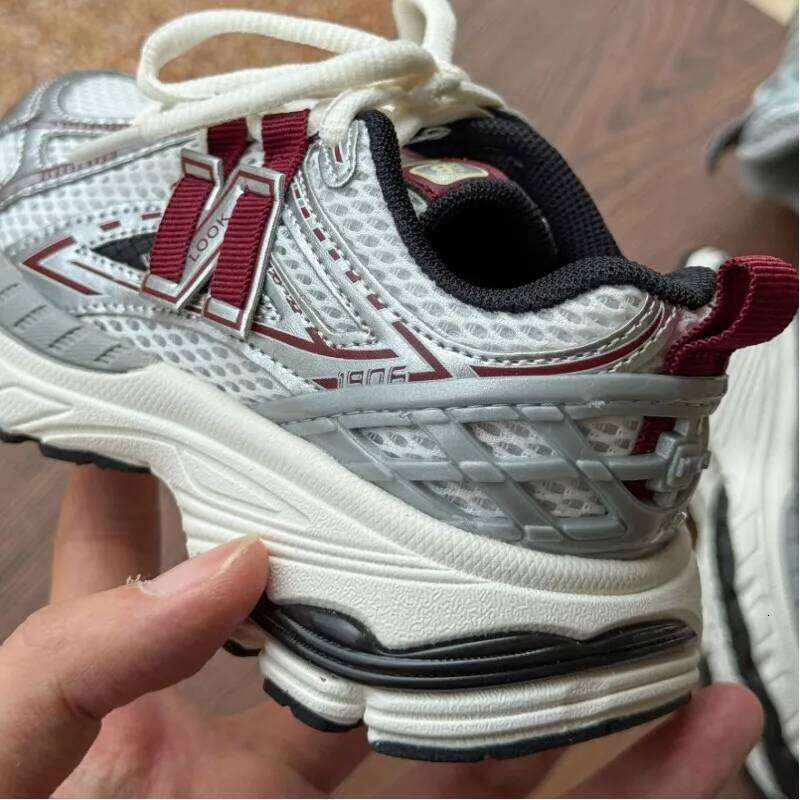 Children's Dad Autumn New Boys' Running Sports Mesh Girls' Soft soled Fashion Casual Shoes Size 26-37 26Y0313
