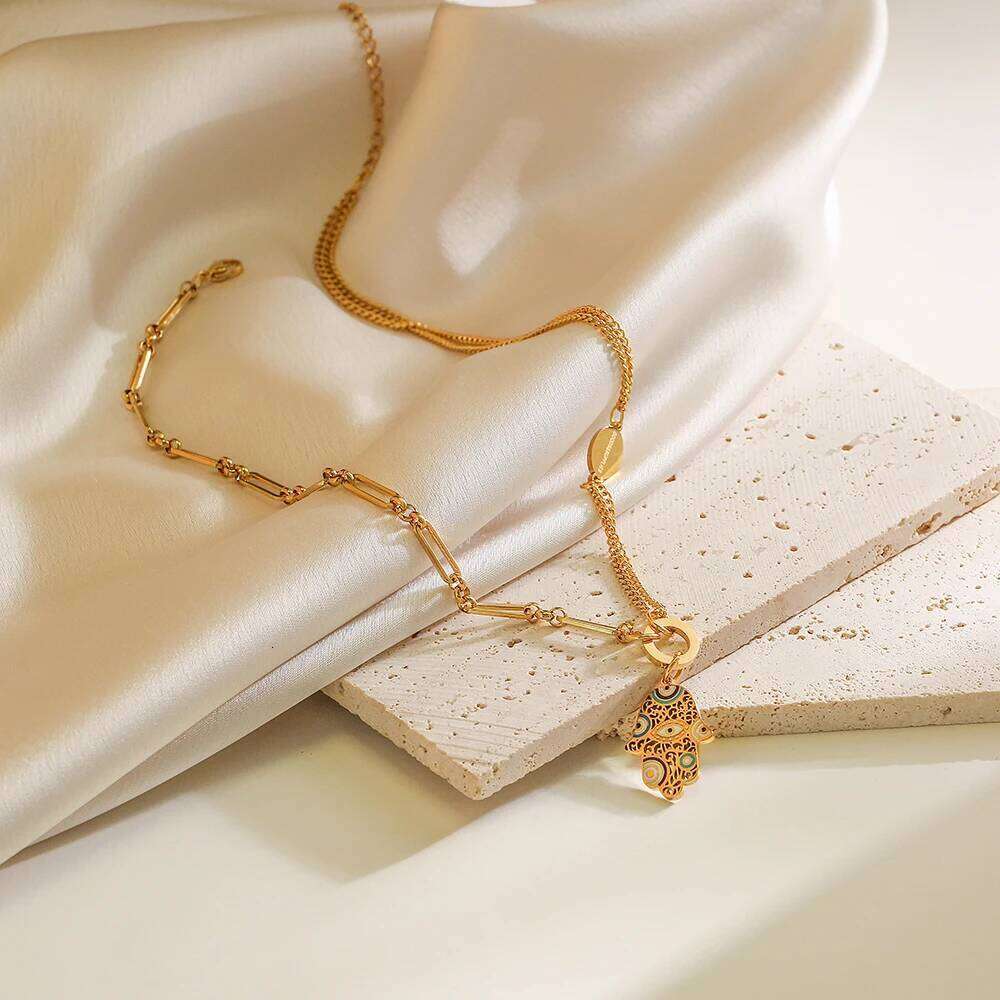 2024 New Arrival Gold Color 316L Stainless Steel Wedding Jewelry Fashion Heart Palm Necklace For Elegant Women Gift H260312