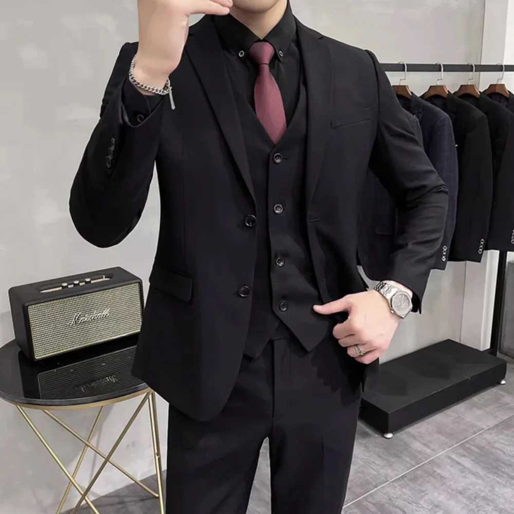 Mens Wedding Groomsmen Suit Set High-Quality Solid Color Casual Office Menswear Jacket Vest Pants M260313